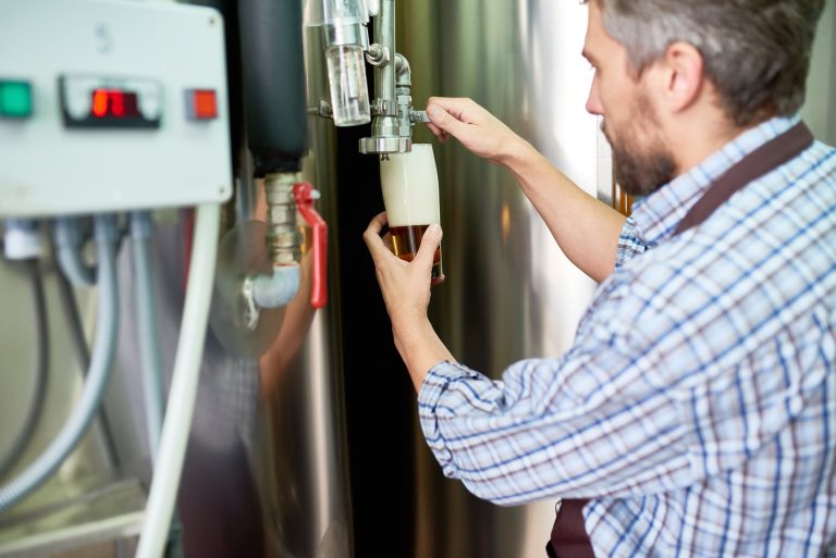 Read more about the article Understanding Water Heater Drainage Issues: How to Unclog a Clogged Water Heater
